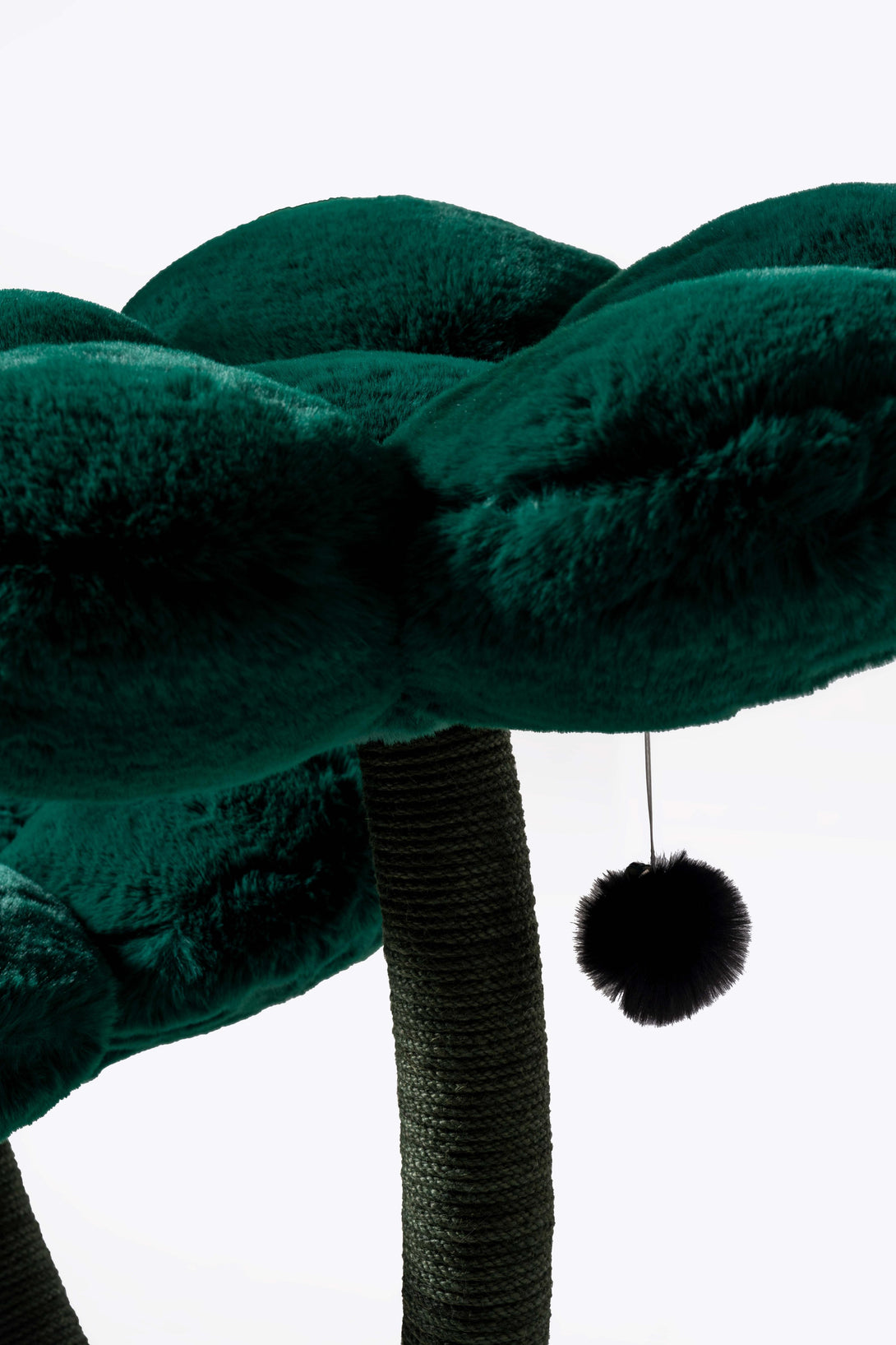 Integrated cat scratching posts on the Modern Green Cat Tree
